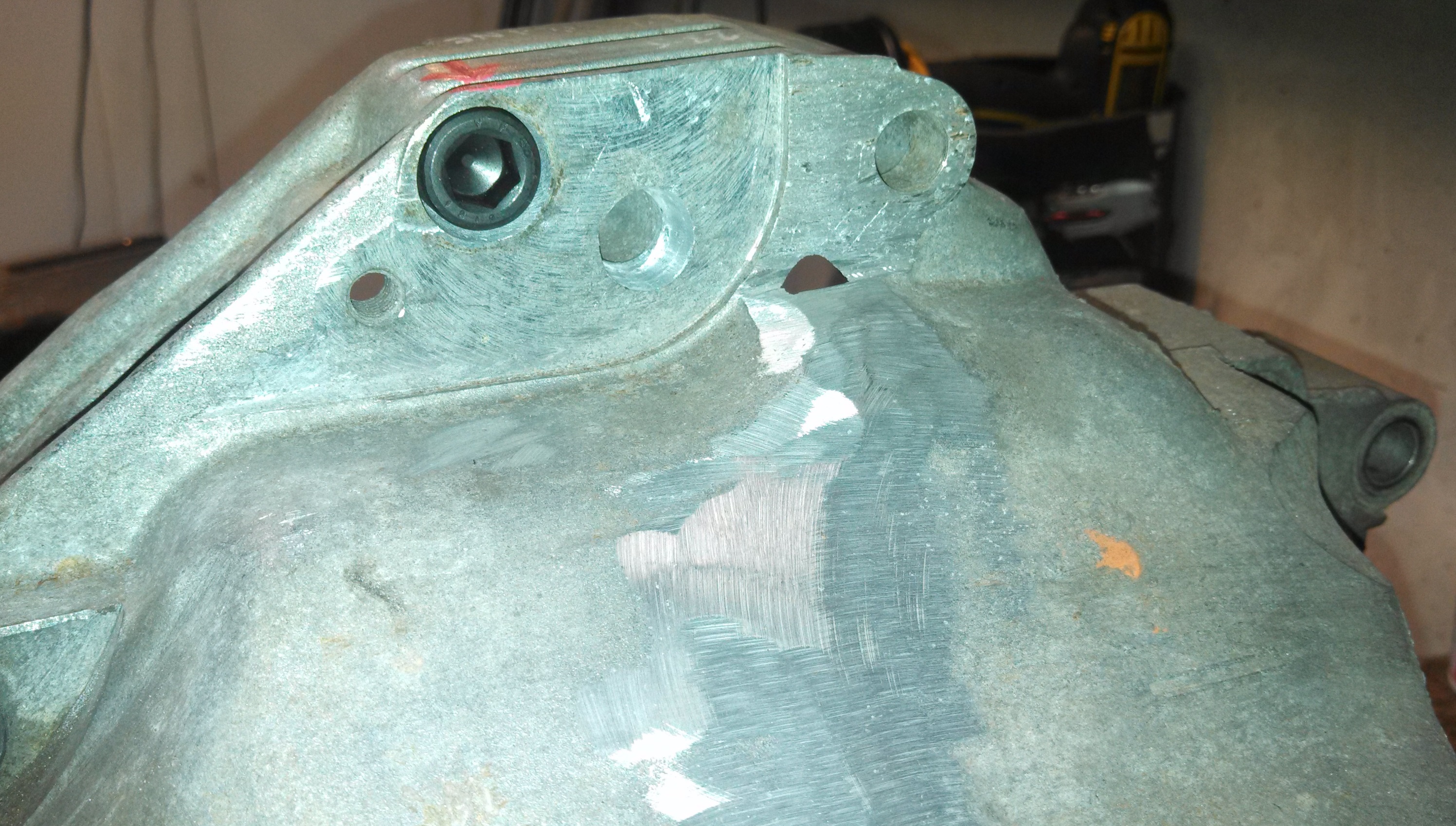 countersunk upper bellhousing bolt.jpg