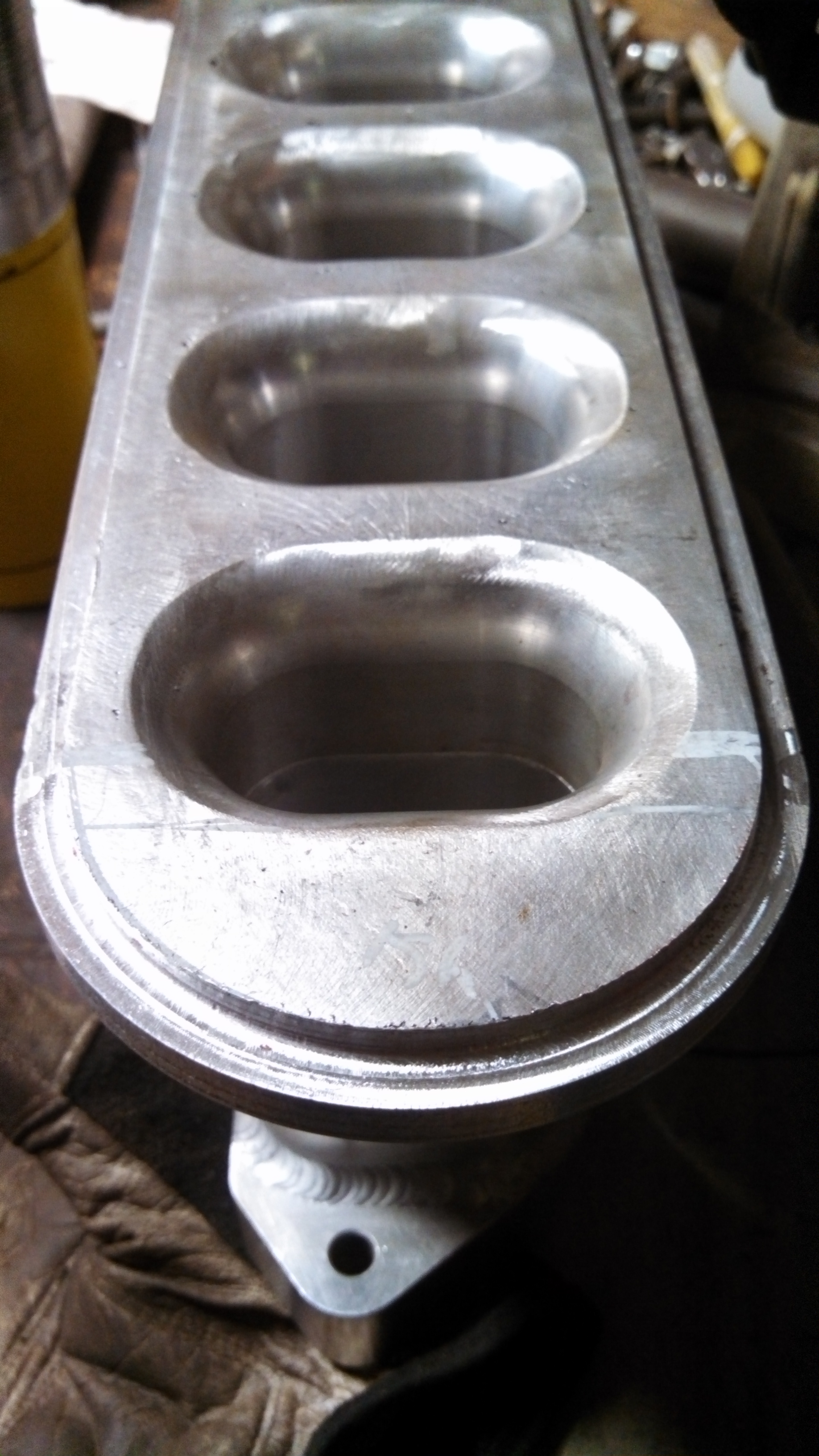 intake mani plenum flange re-radiused2.jpg