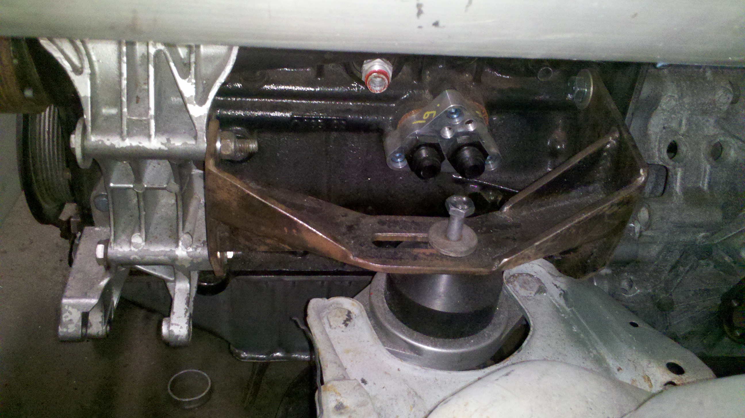 engine mount soon to be redone.jpg