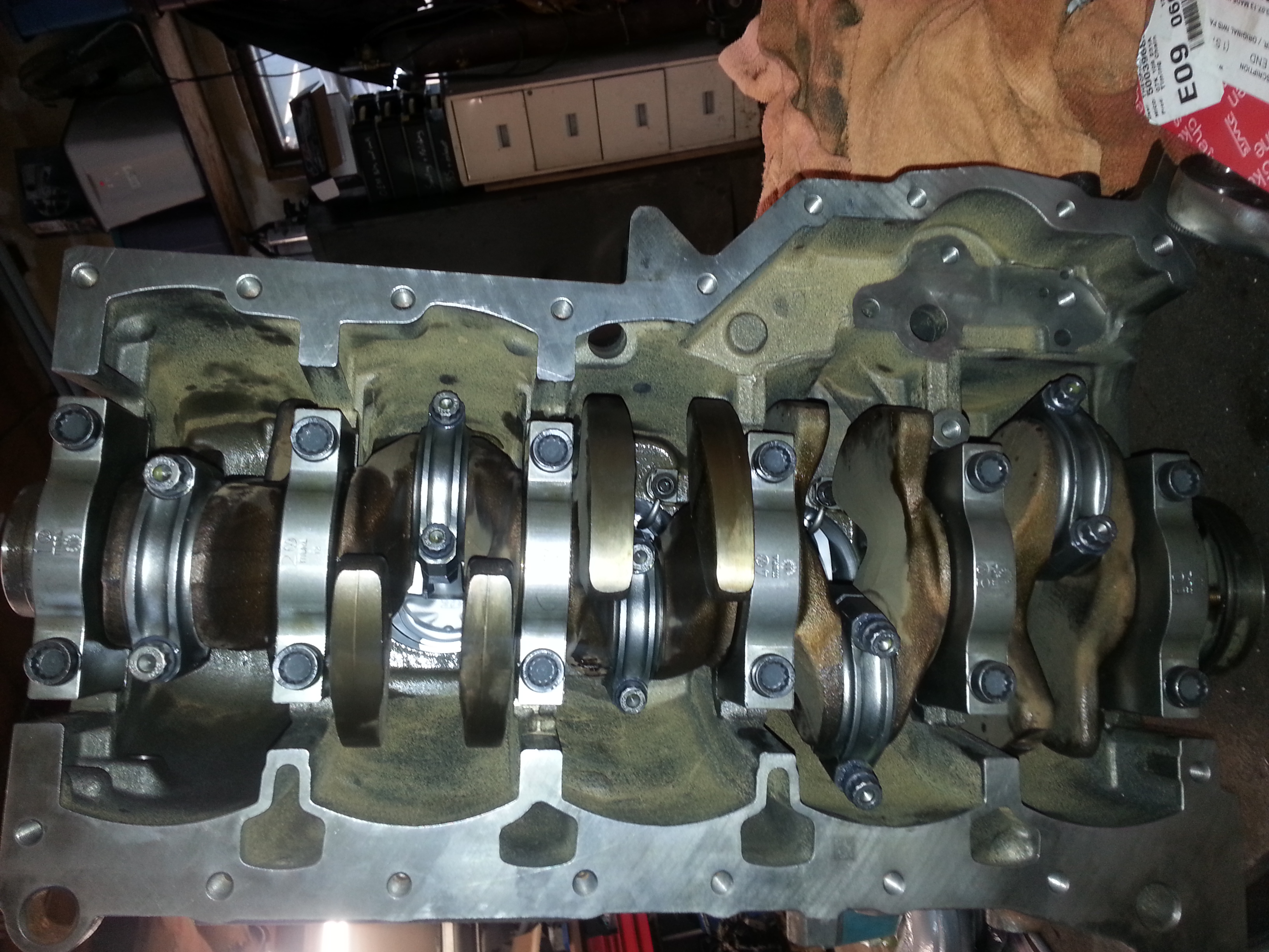 yes i know the rods have loose bolts lol