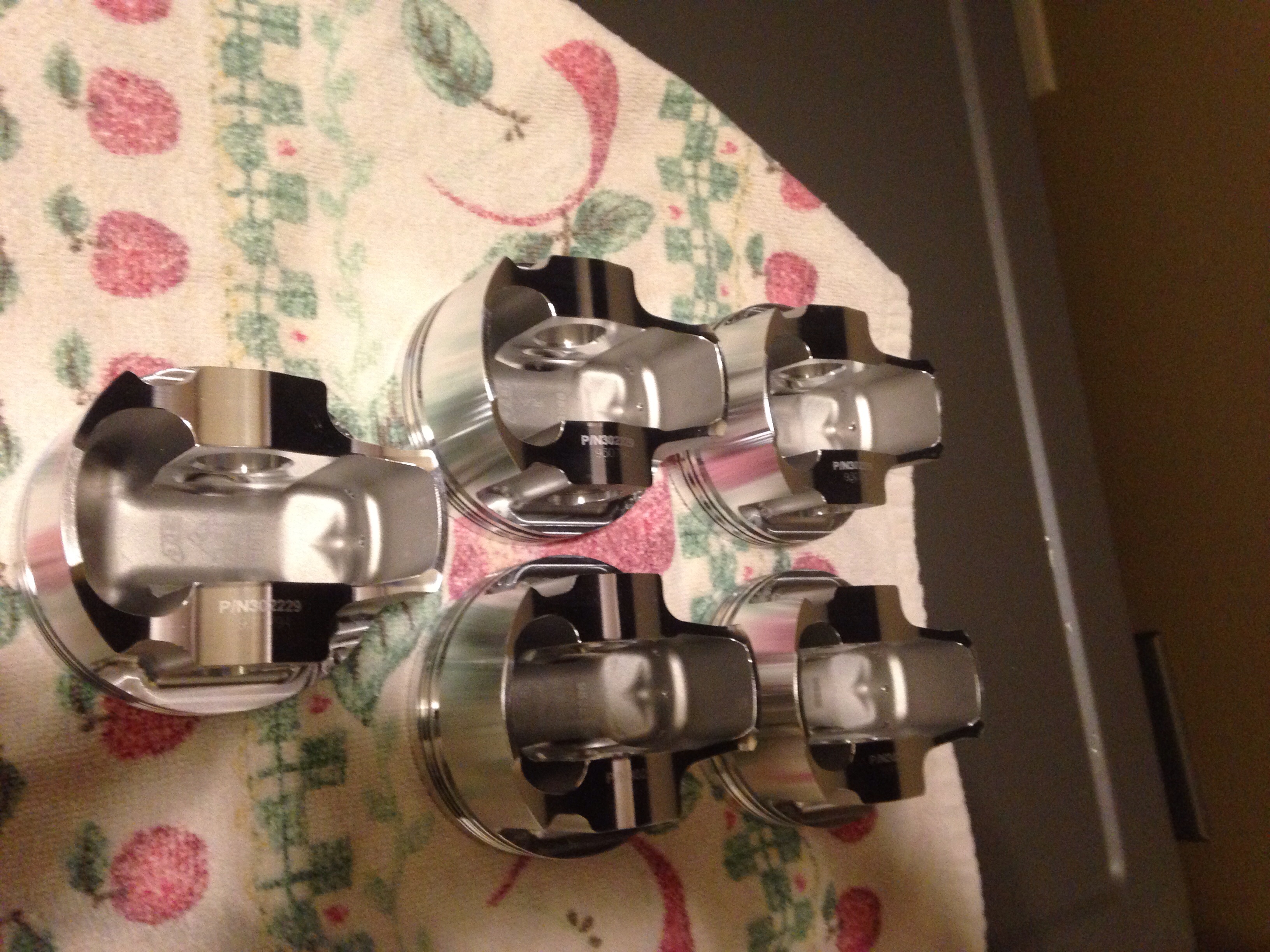 New JE pistons again