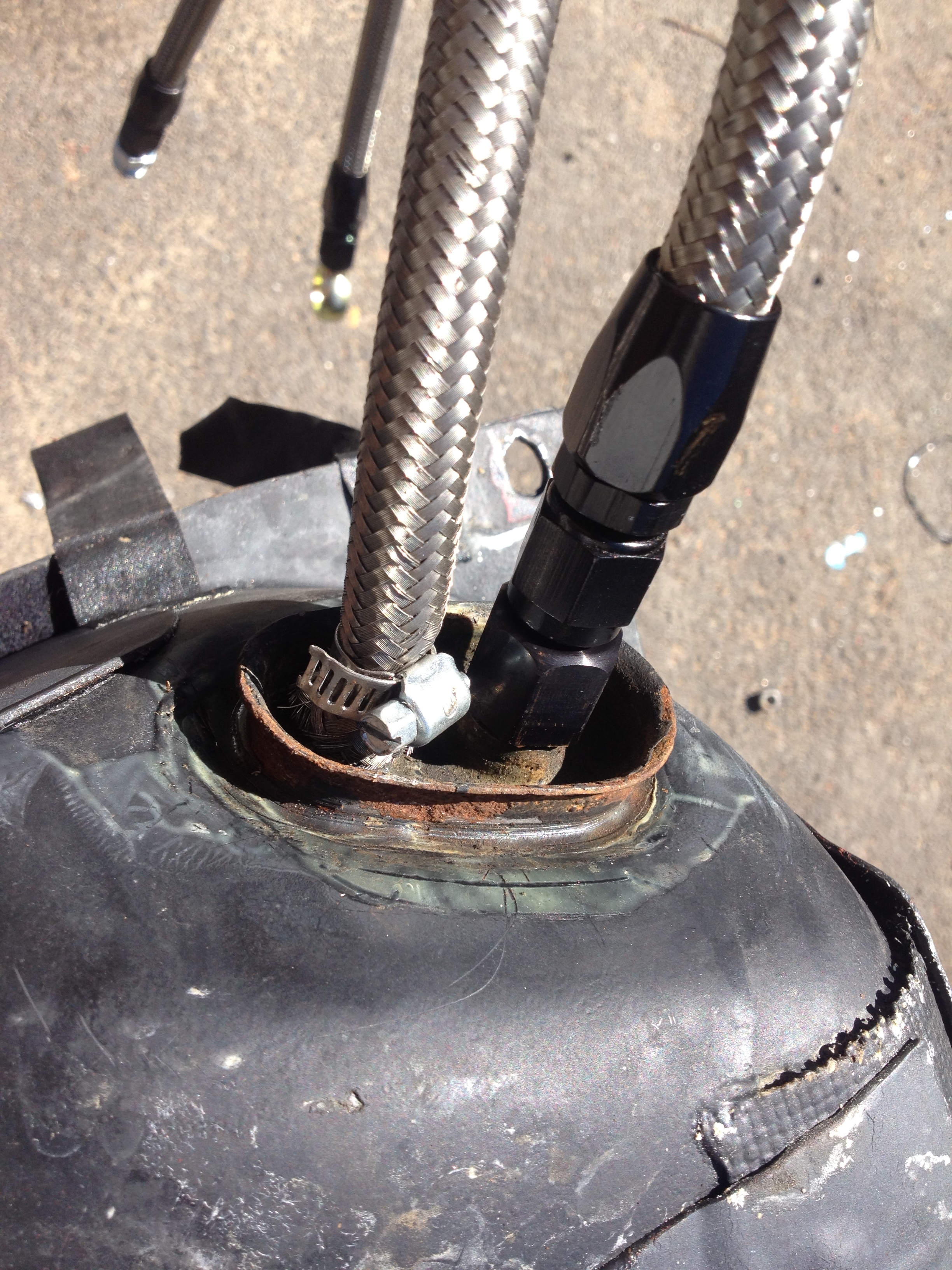 Sebastian's CQ91' fuel tank plastic hose fix.jpg