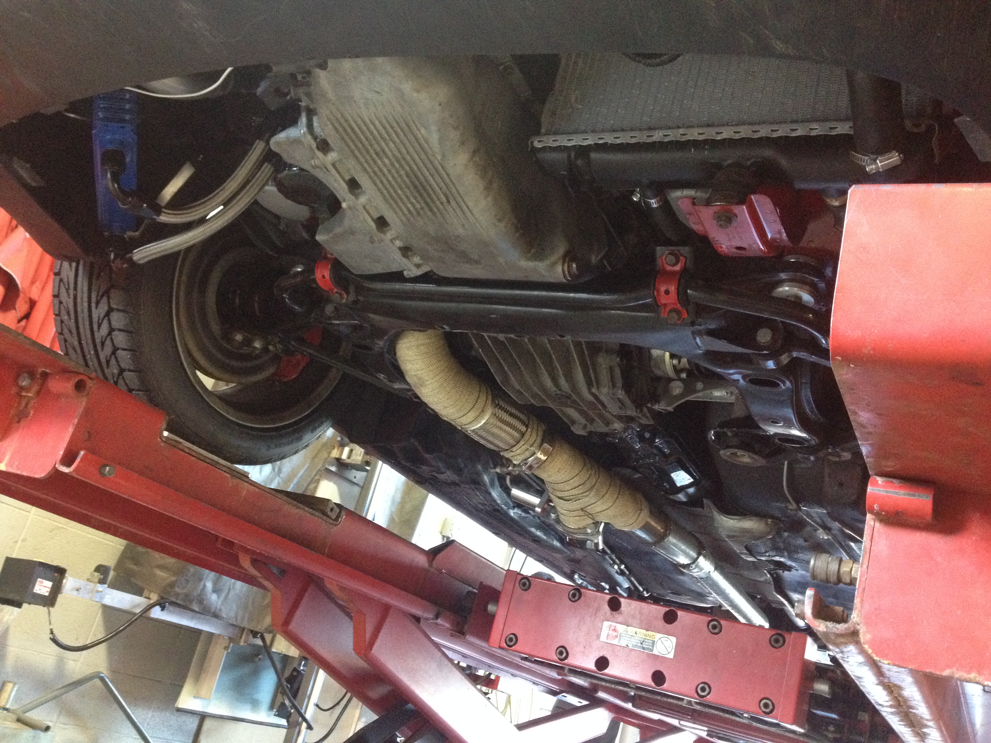 Sebastian's CQ91' under chassis 1.JPG