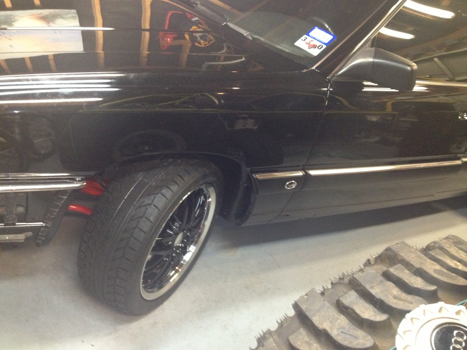 front wheel - tire fttment no engine or trans.jpg