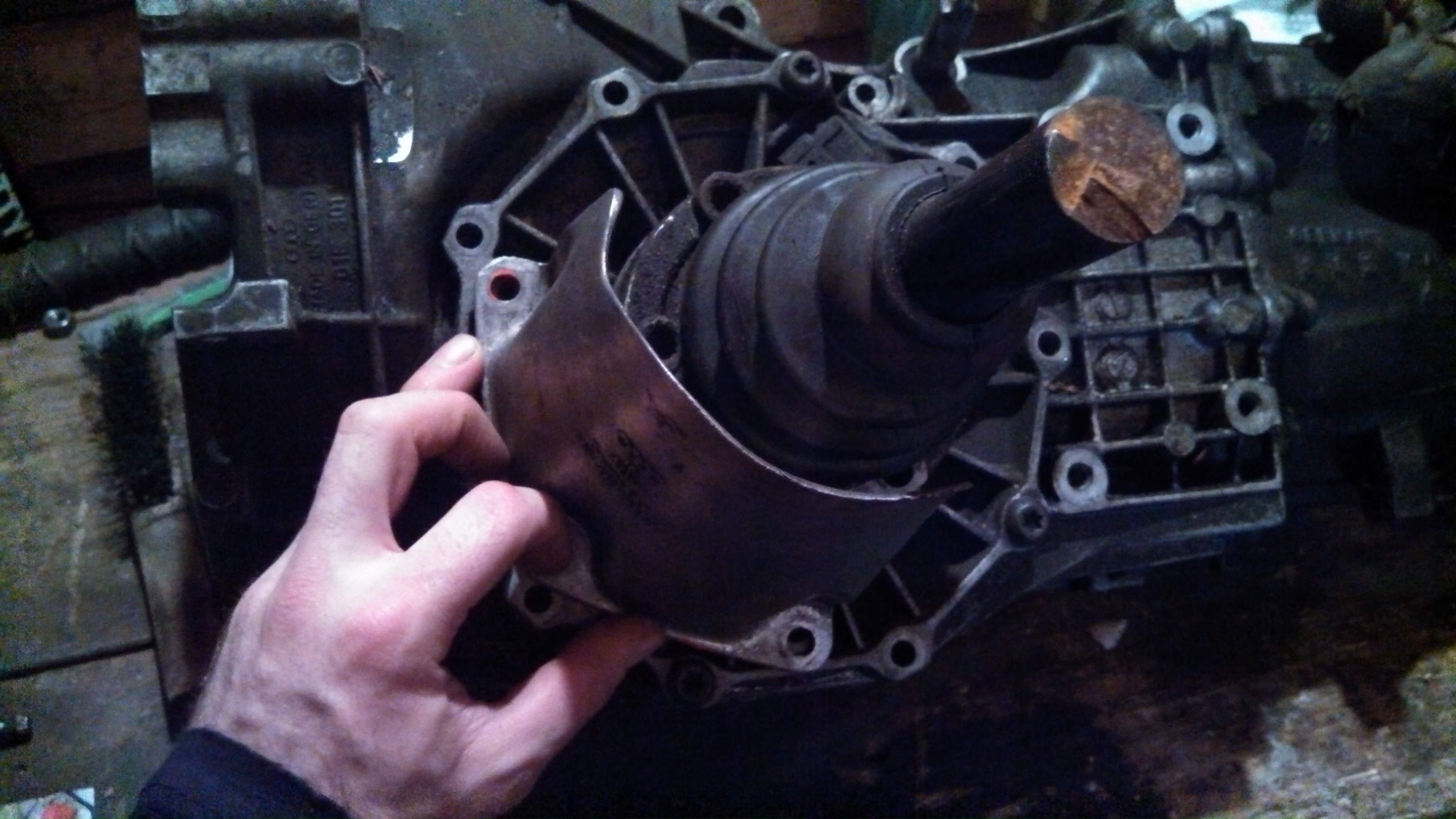 drv side 01e cv shield.jpg