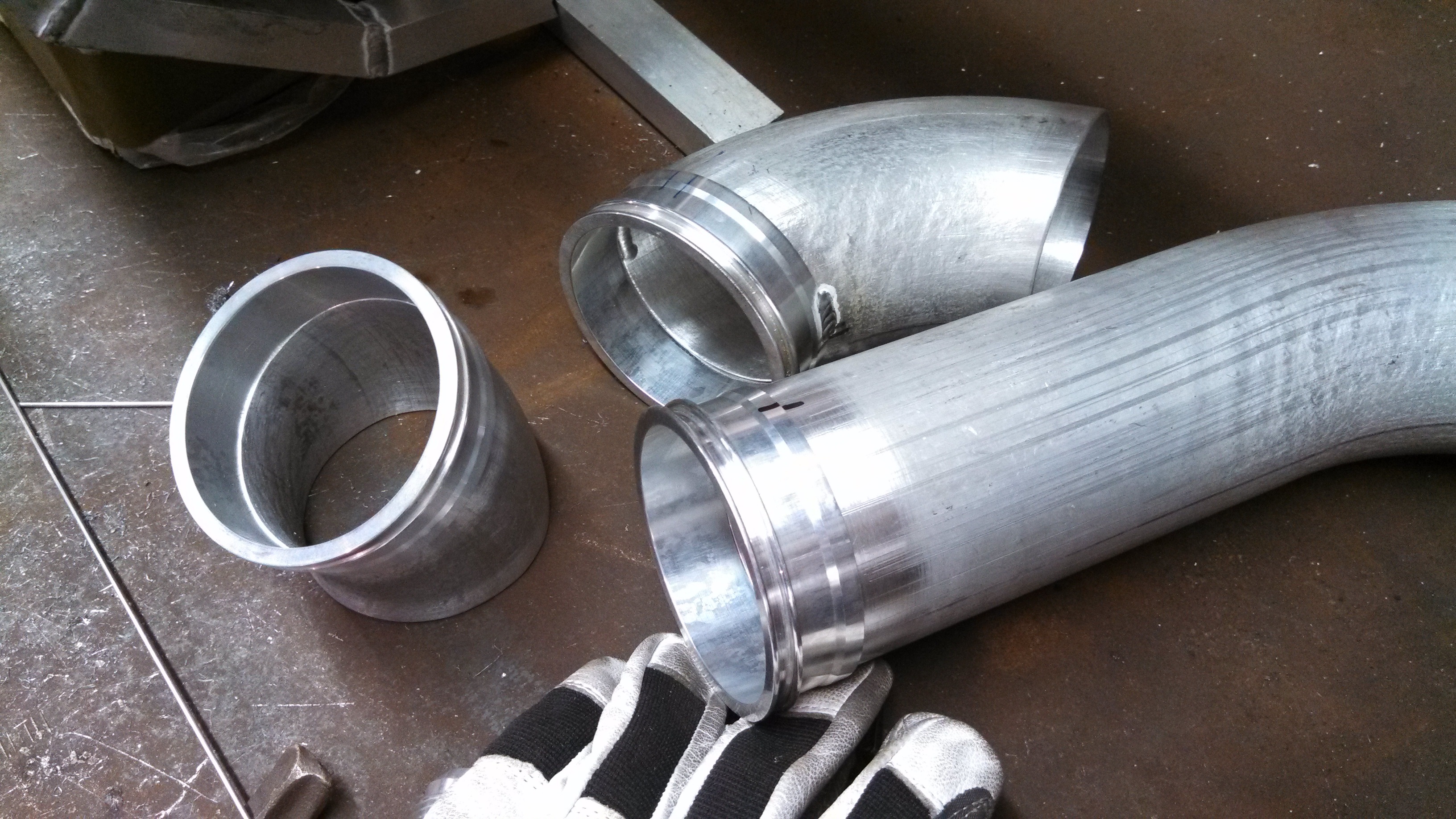 vanjen flanges ready for seam welding.jpg