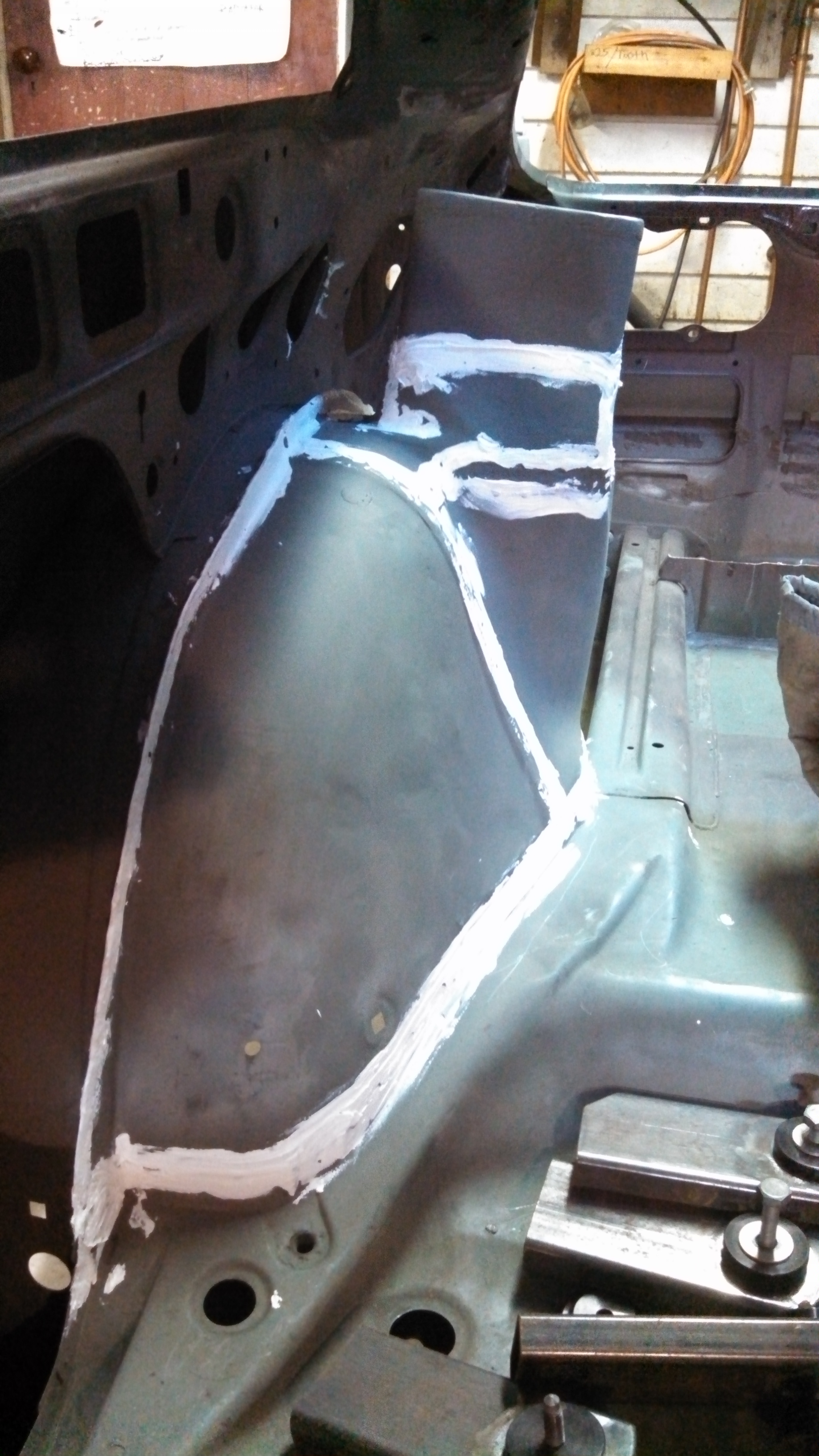 rear inner strut towers sealed2.jpg